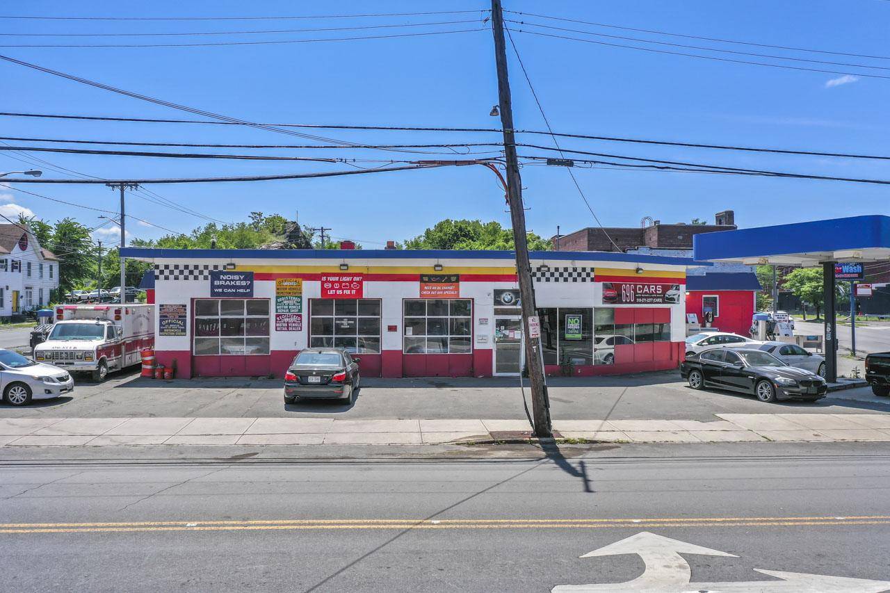 #29 photo, 690-696 River Street, Troy , NY 12180