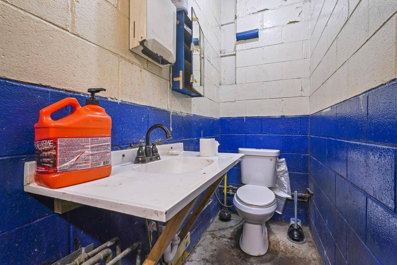 #35 photo, 690-696 River Street, Troy , NY 12180