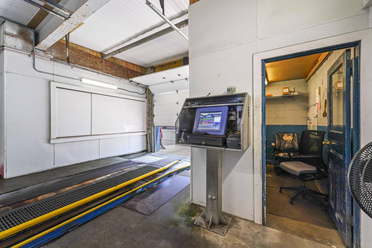 #46 photo, 690-696 River Street, Troy , NY 12180