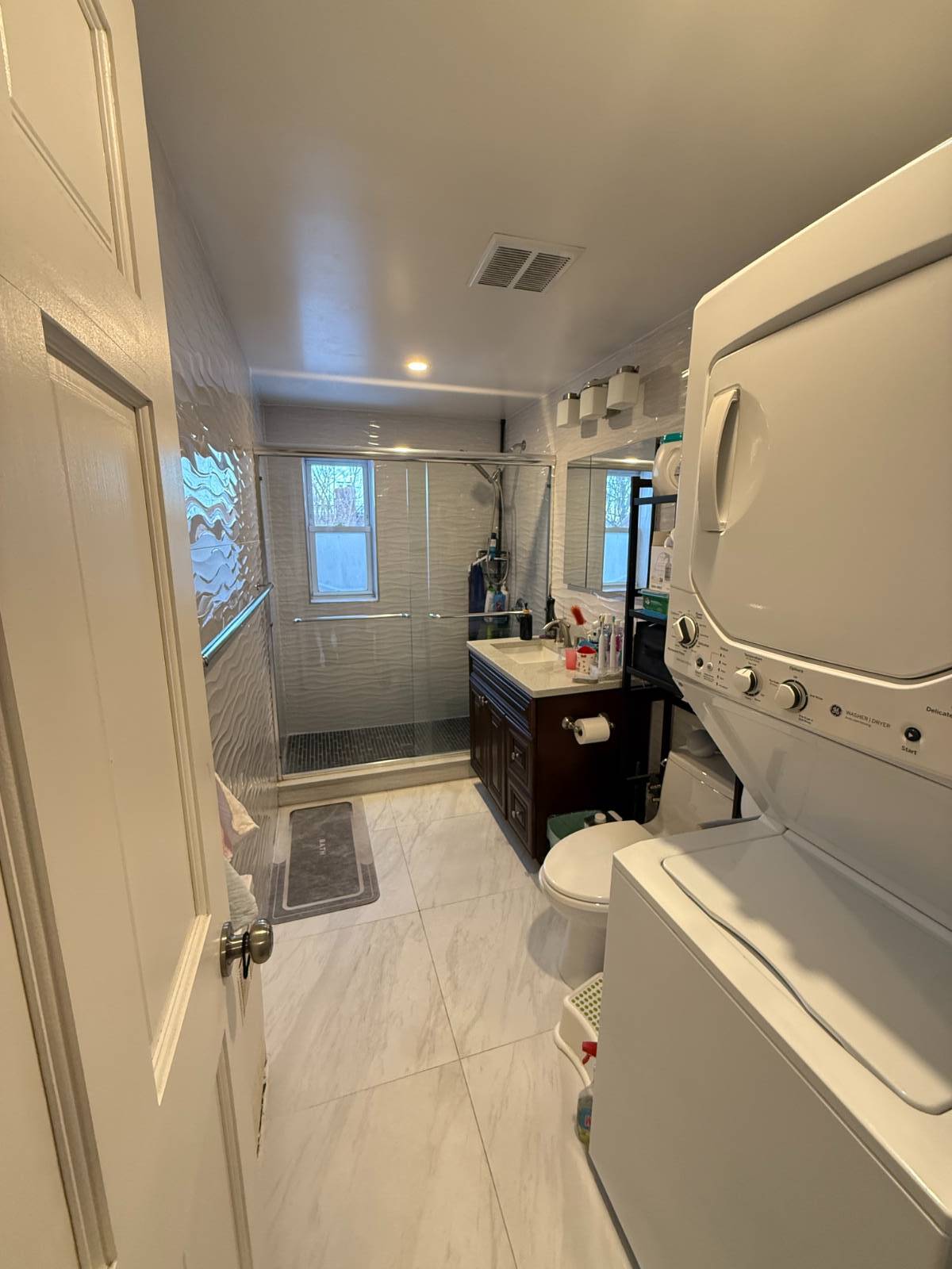 #12 photo, 168-11  18 Ave., Whitestone , NY 11357