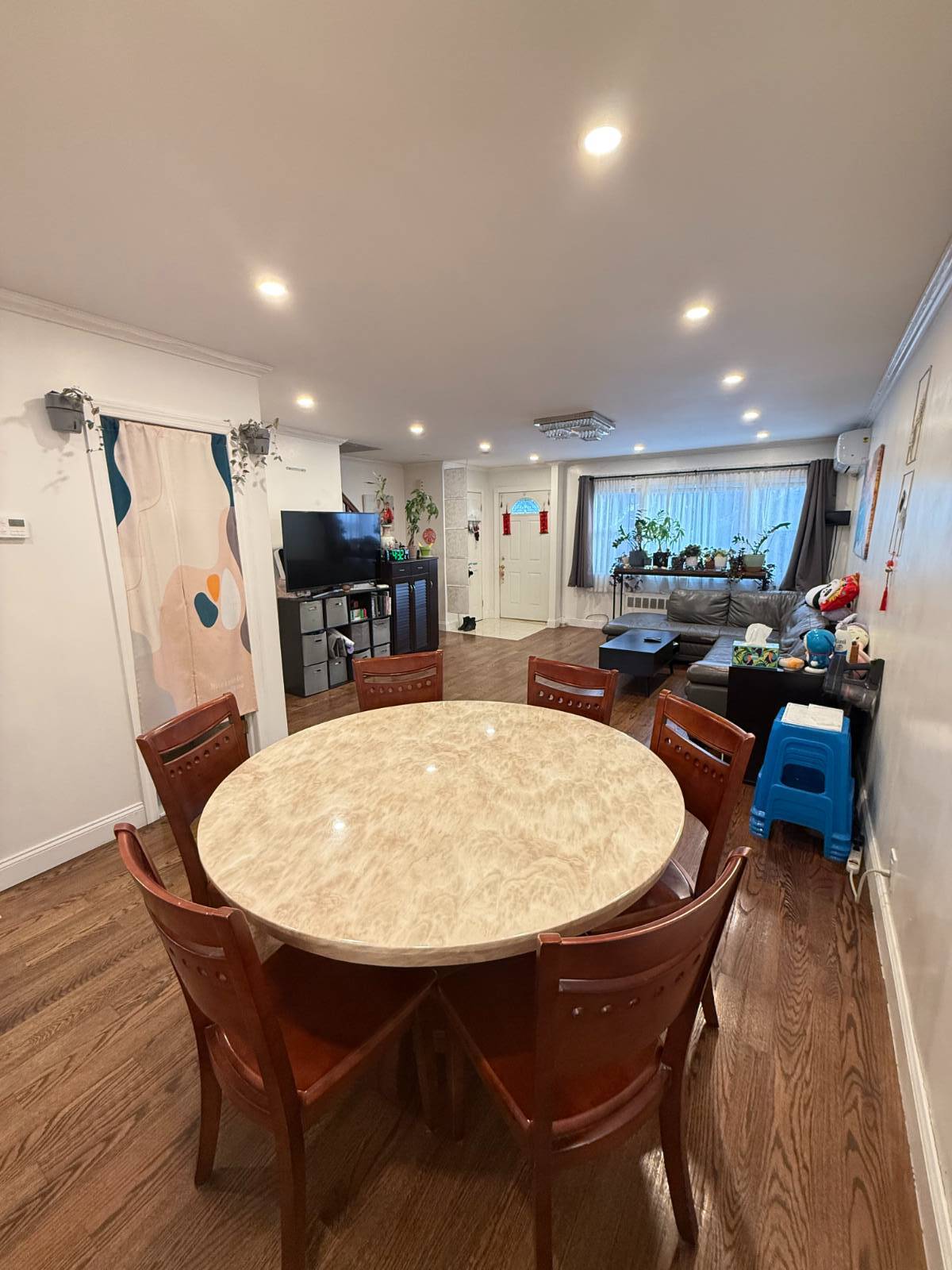 #4 photo, 168-11  18 Ave., Whitestone , NY 11357