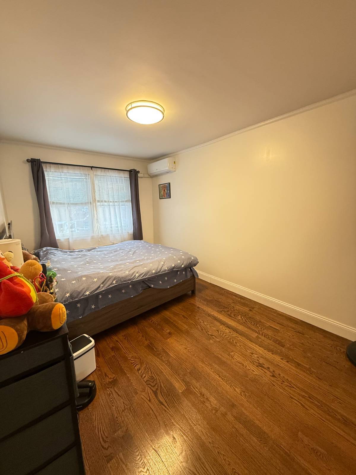 #9 photo, 168-11  18 Ave., Whitestone , NY 11357