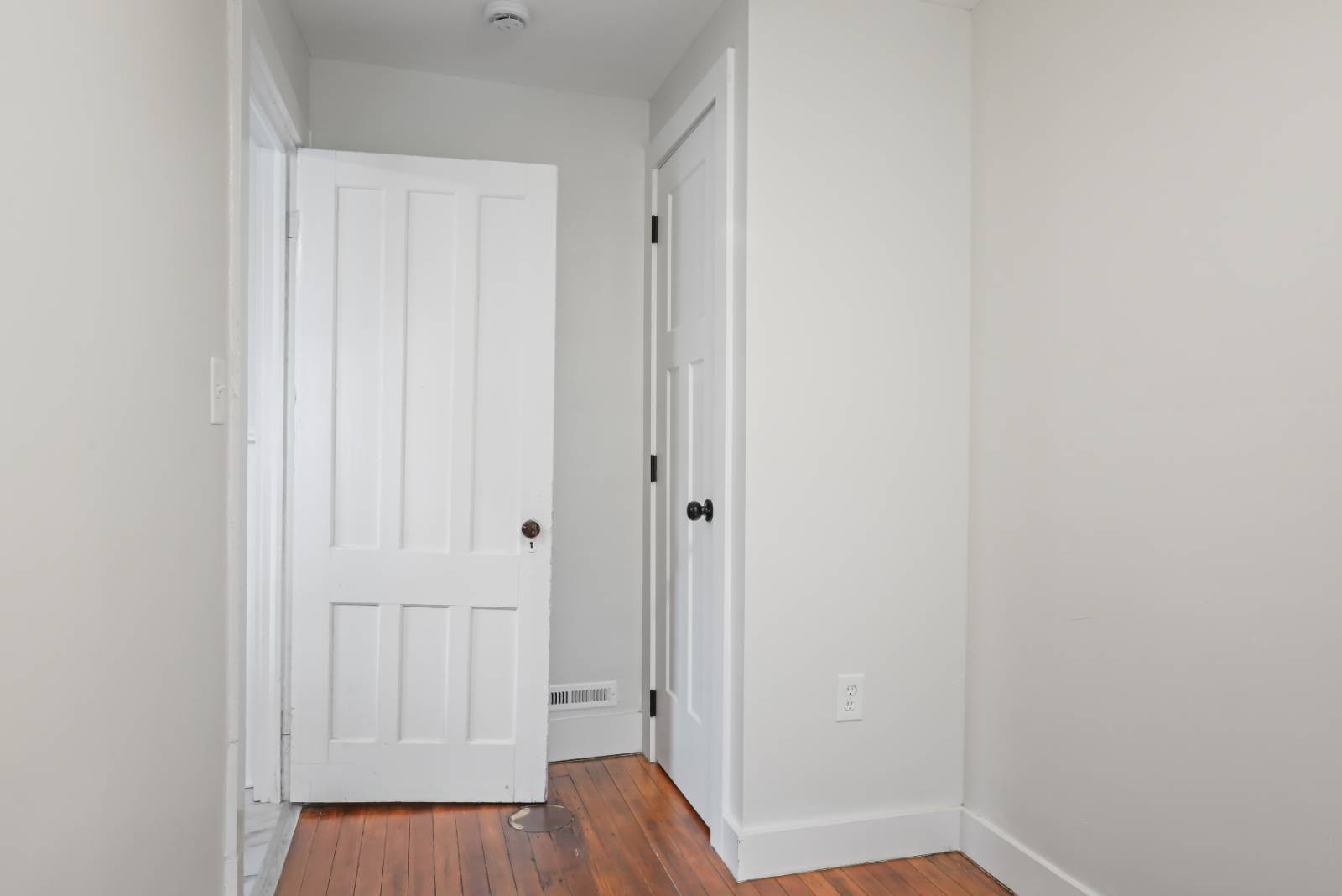 #10 photo, 58 Lincoln Ave, #4, Saratoga Springs , NY 12866