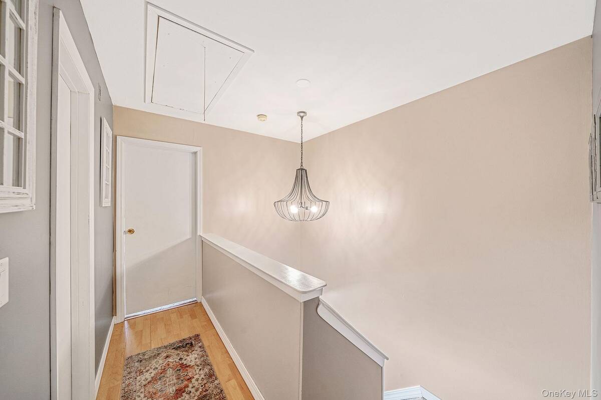 #13 photo, 23 Gazebo Lane, Holtsville , NY 11742