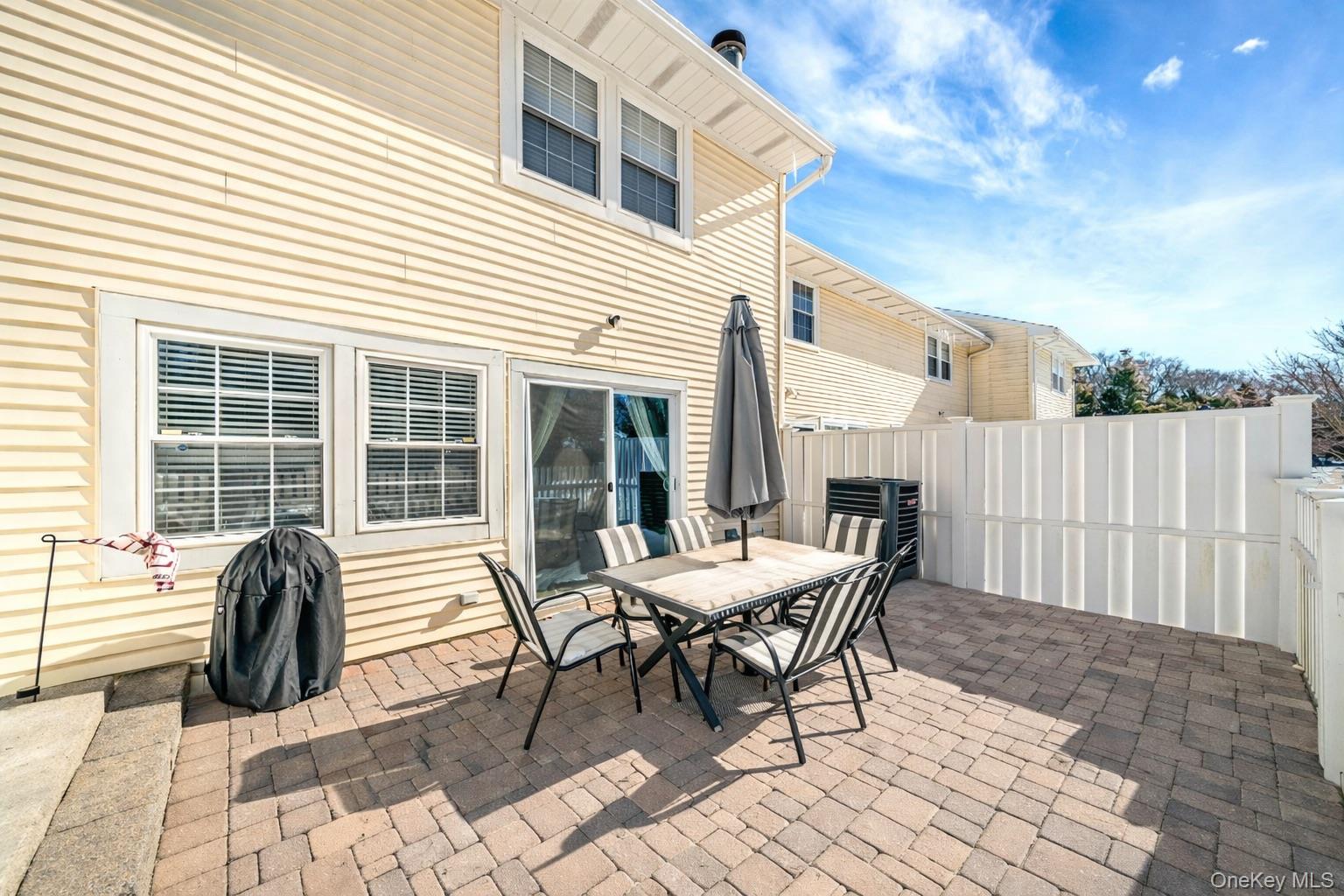 #23 photo, 23 Gazebo Lane, Holtsville , NY 11742