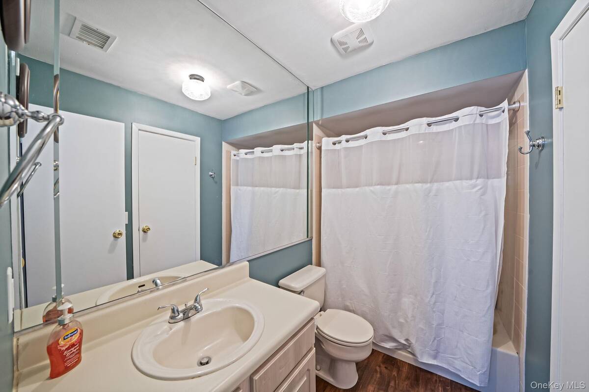 #45 photo, 23 Gazebo Lane, Holtsville , NY 11742