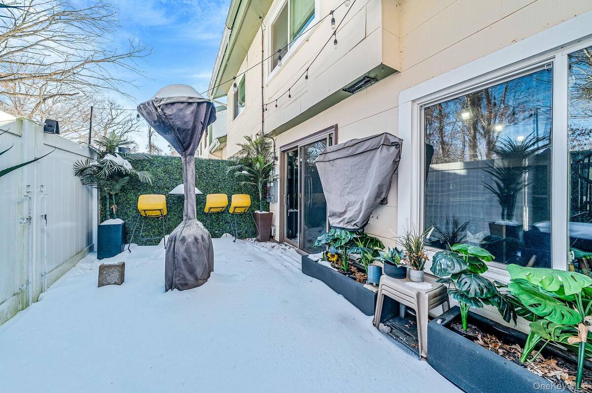 #3 photo, 97 Drexelgate Court, Middle Island , NY 11953