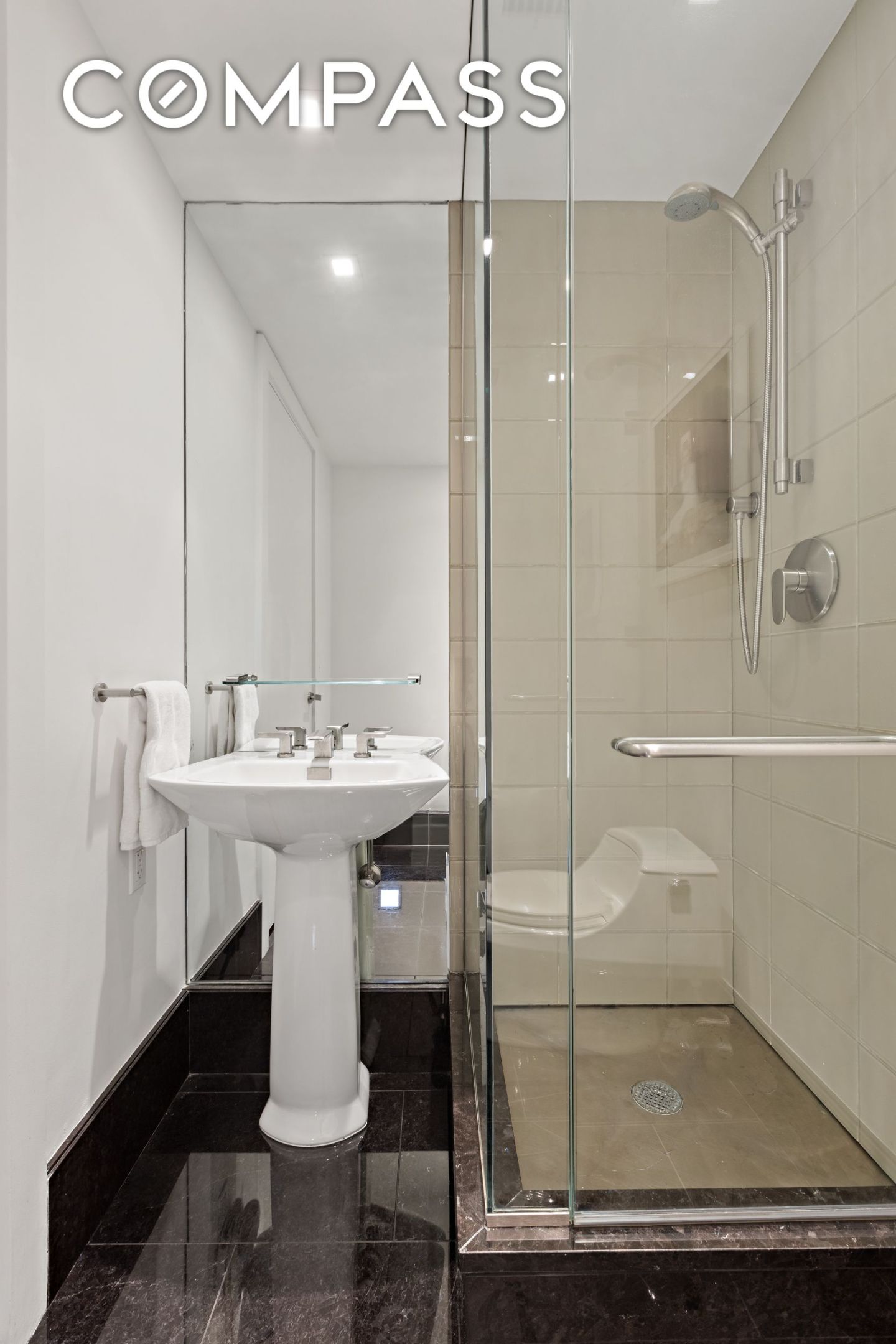 #9 photo, 400 W 12th Street, マンハッタン West Village , NY 10014