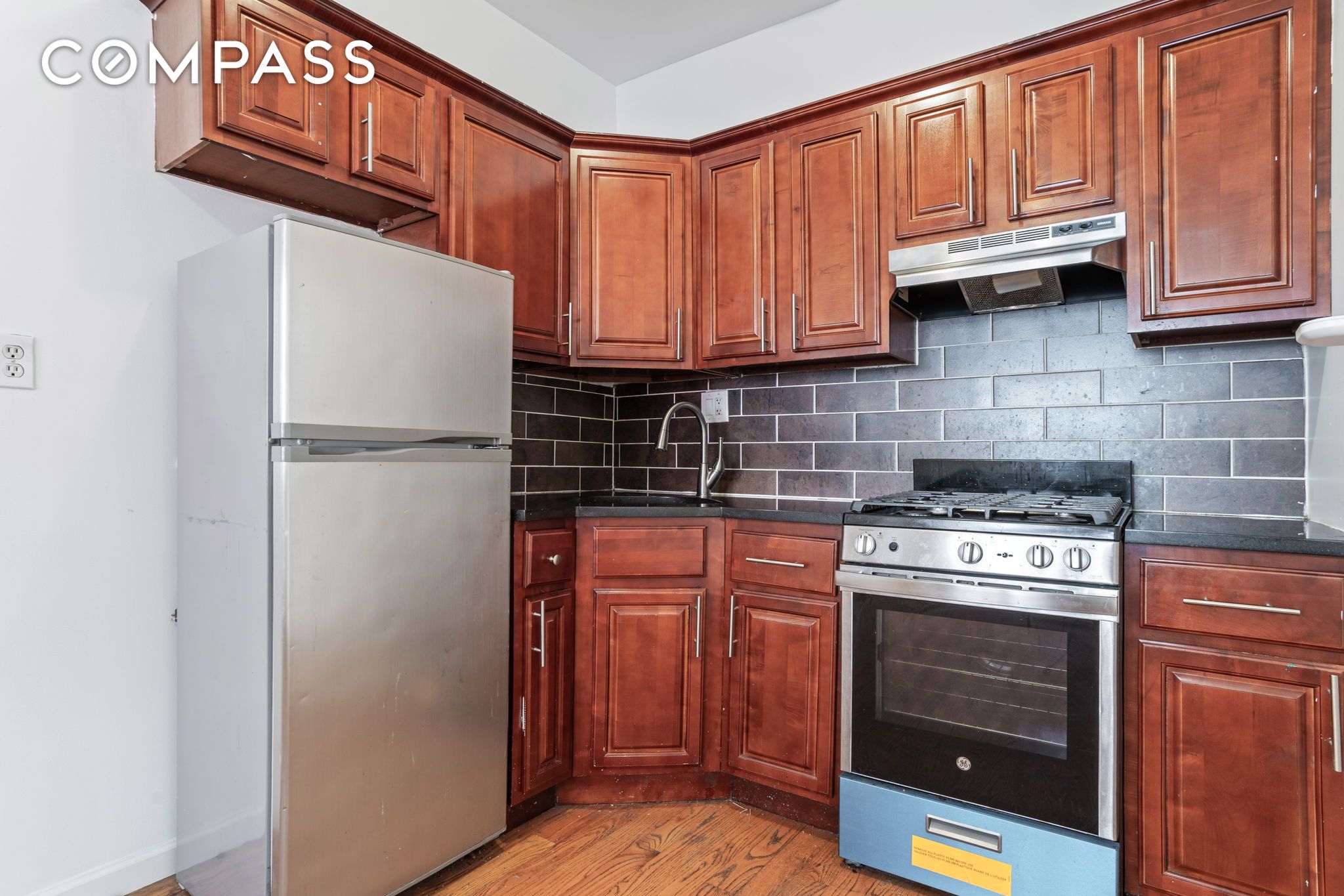 #5 photo, 352 Lexington Avenue, Bedford-Stuyvesant , NY 11216