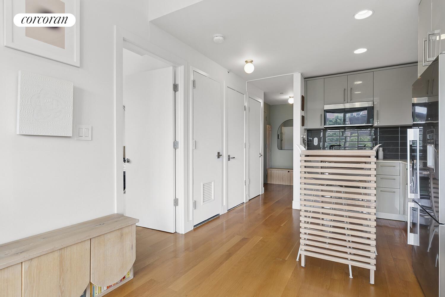 #6 photo, 139 SKILLMAN Avenue, Бруклин ‖ Williamsburg , NY 11211