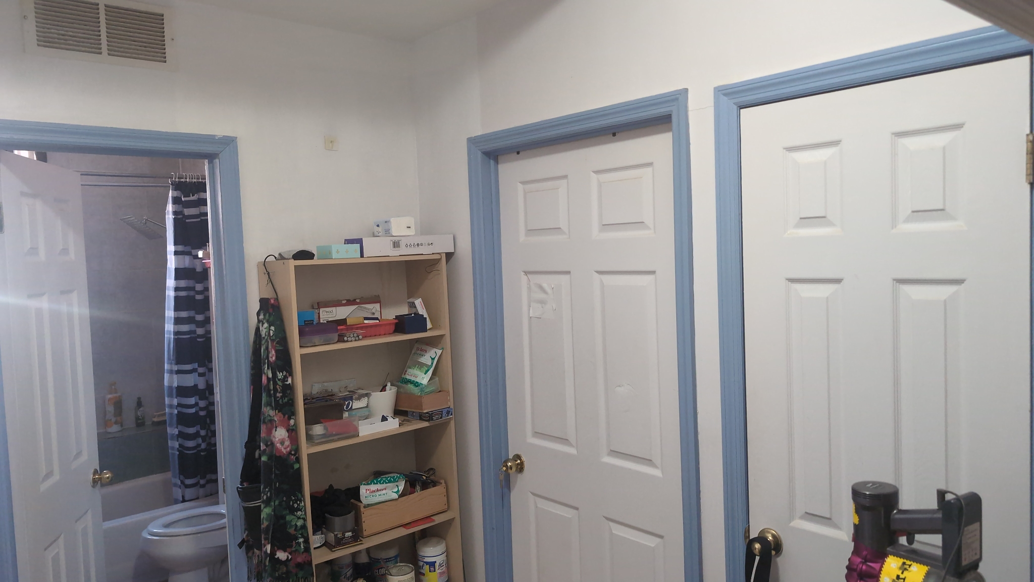 #8 photo, 136-39 41st Avenue, Flushing , NY 11355