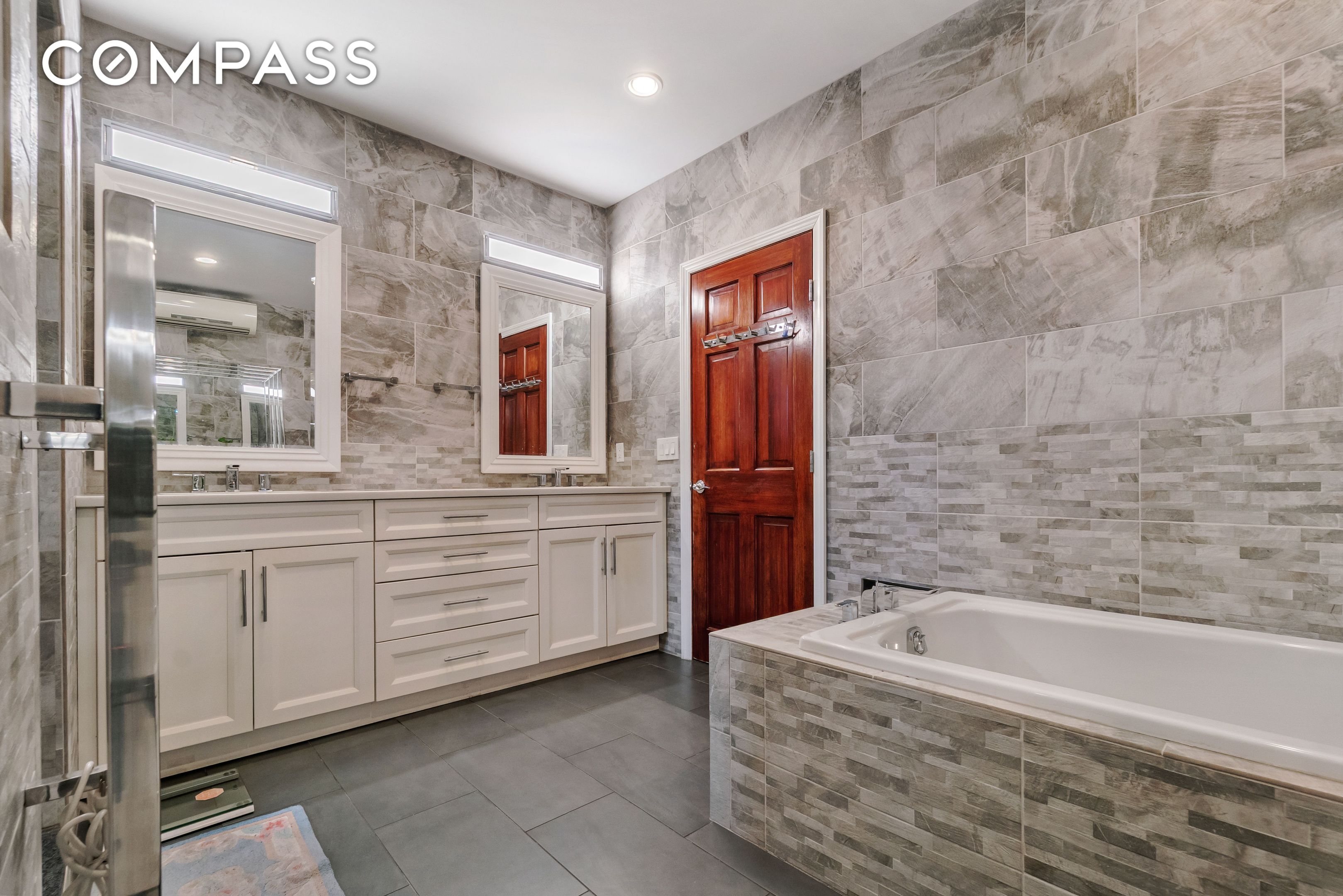 #8 photo, 2156 Gerritsen Avenue, 브루클린 Madison , NY 11229