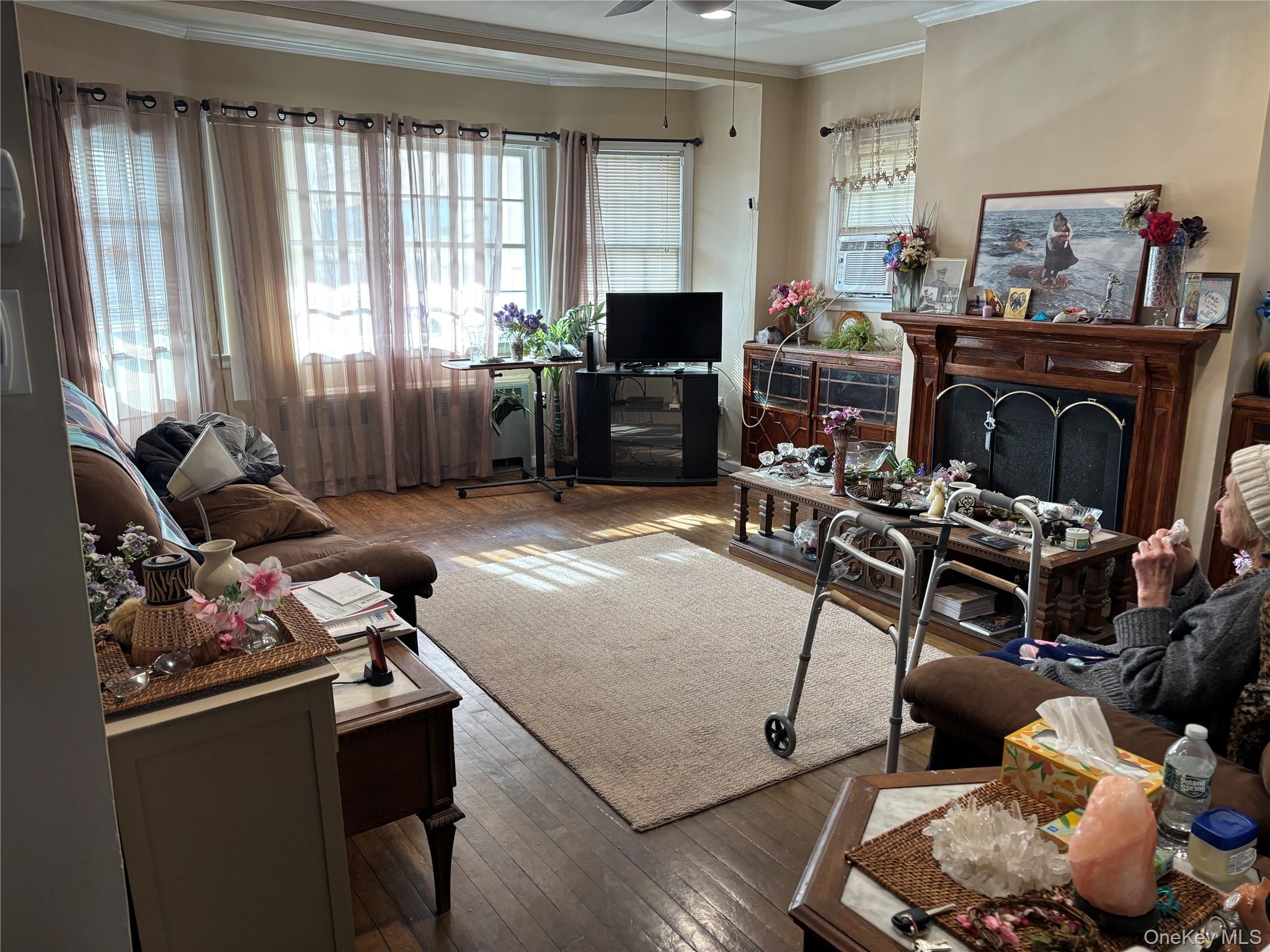 #2 photo, 167 W Chester Street, नासाउ काउंटी Long Beach , NY 11561