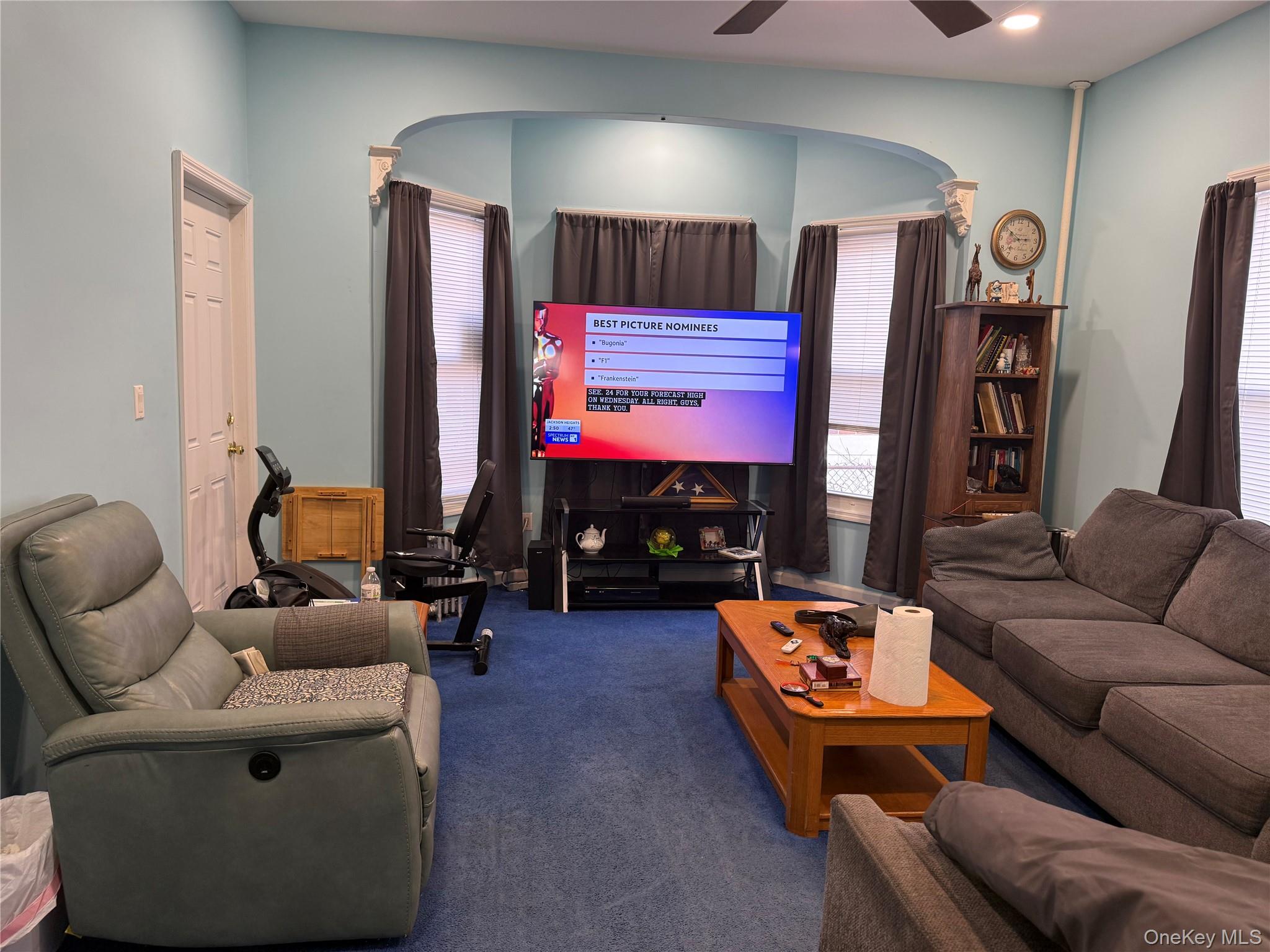 #3 photo, 9817 217th Lane, कुईंस Queens Village , NY 11429