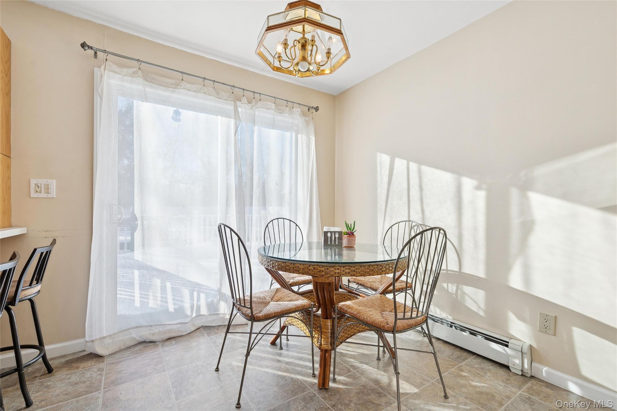 #11 photo, 12 Ormand Avenue, सफ़ोक काउंटी Medford , NY 11763