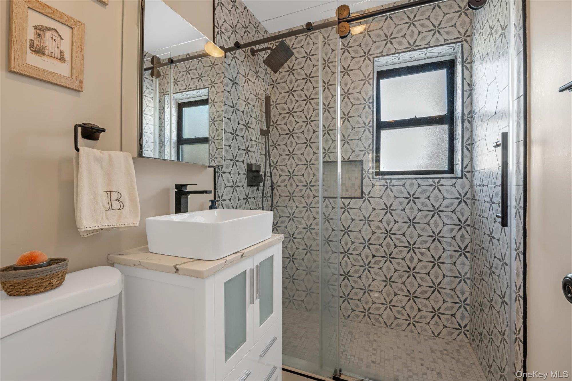 #11 photo, 65 W Broadway, नासाउ काउंटी Long Beach , NY 11561