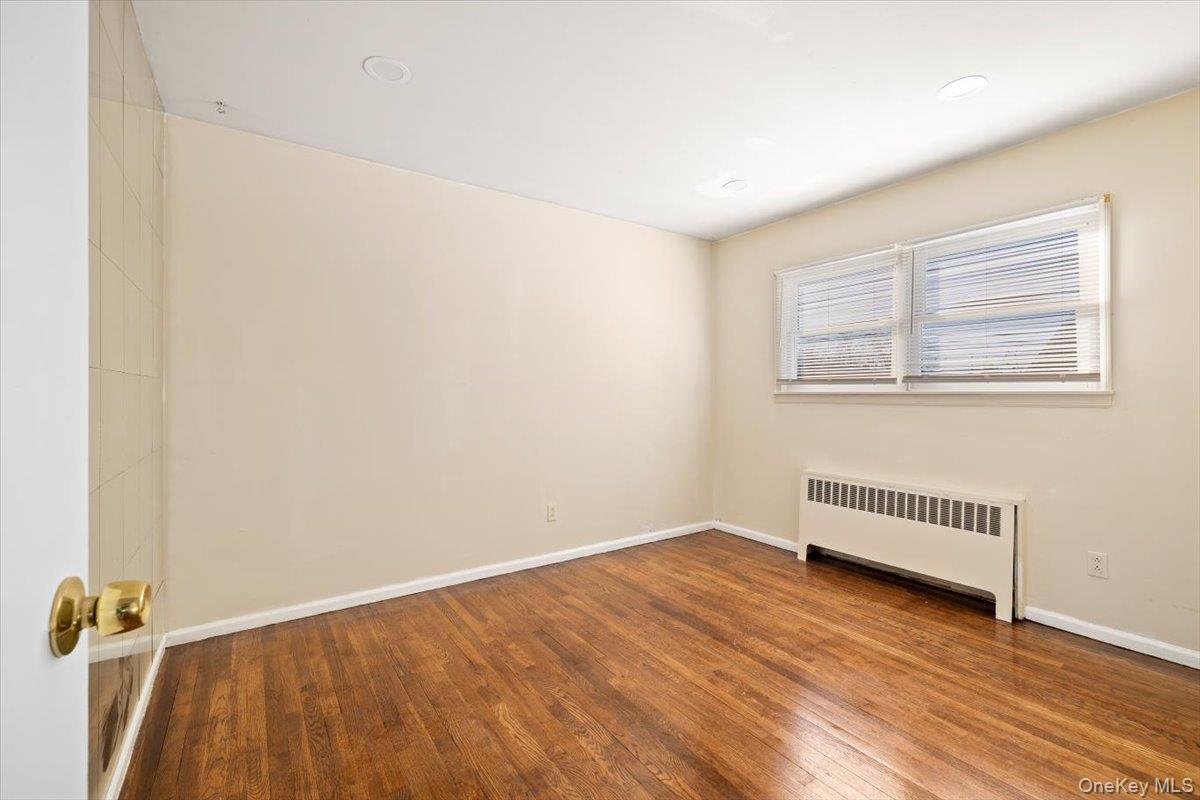 #18 photo, 119 S 6th Street, Bethpage , NY 11714