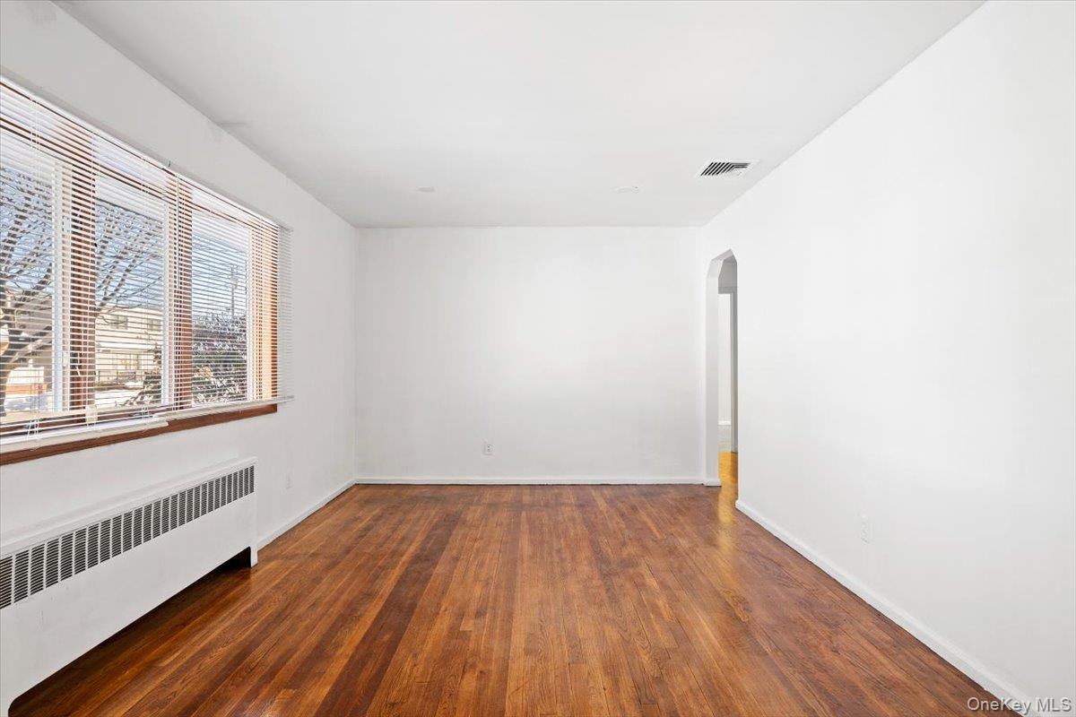 #5 photo, 119 S 6th Street, Bethpage , NY 11714