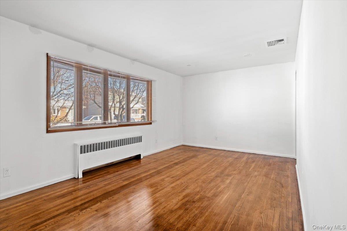 #6 photo, 119 S 6th Street, Bethpage , NY 11714