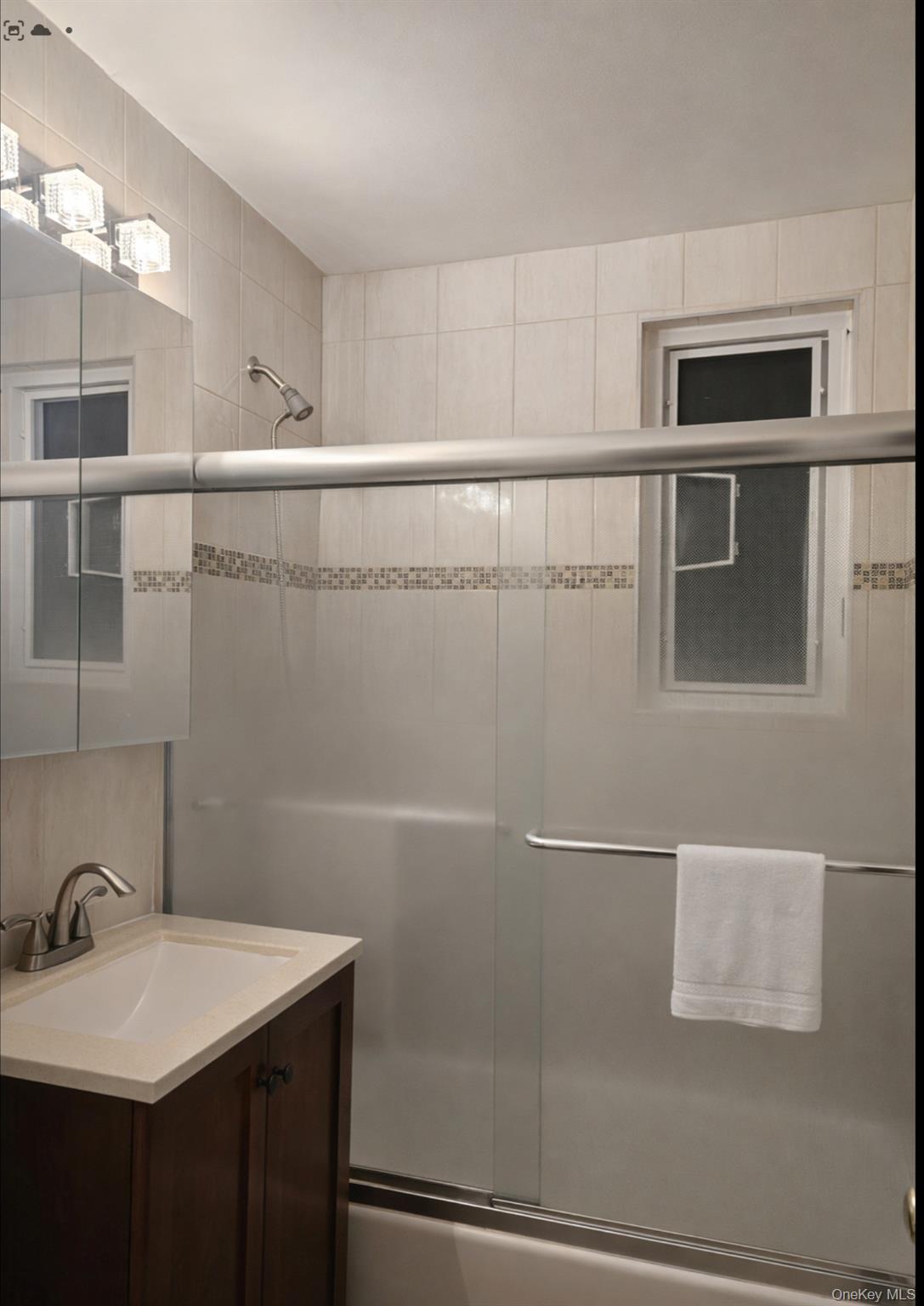 #20 photo, 218-09 73 Avenue, Bayside , NY 11364