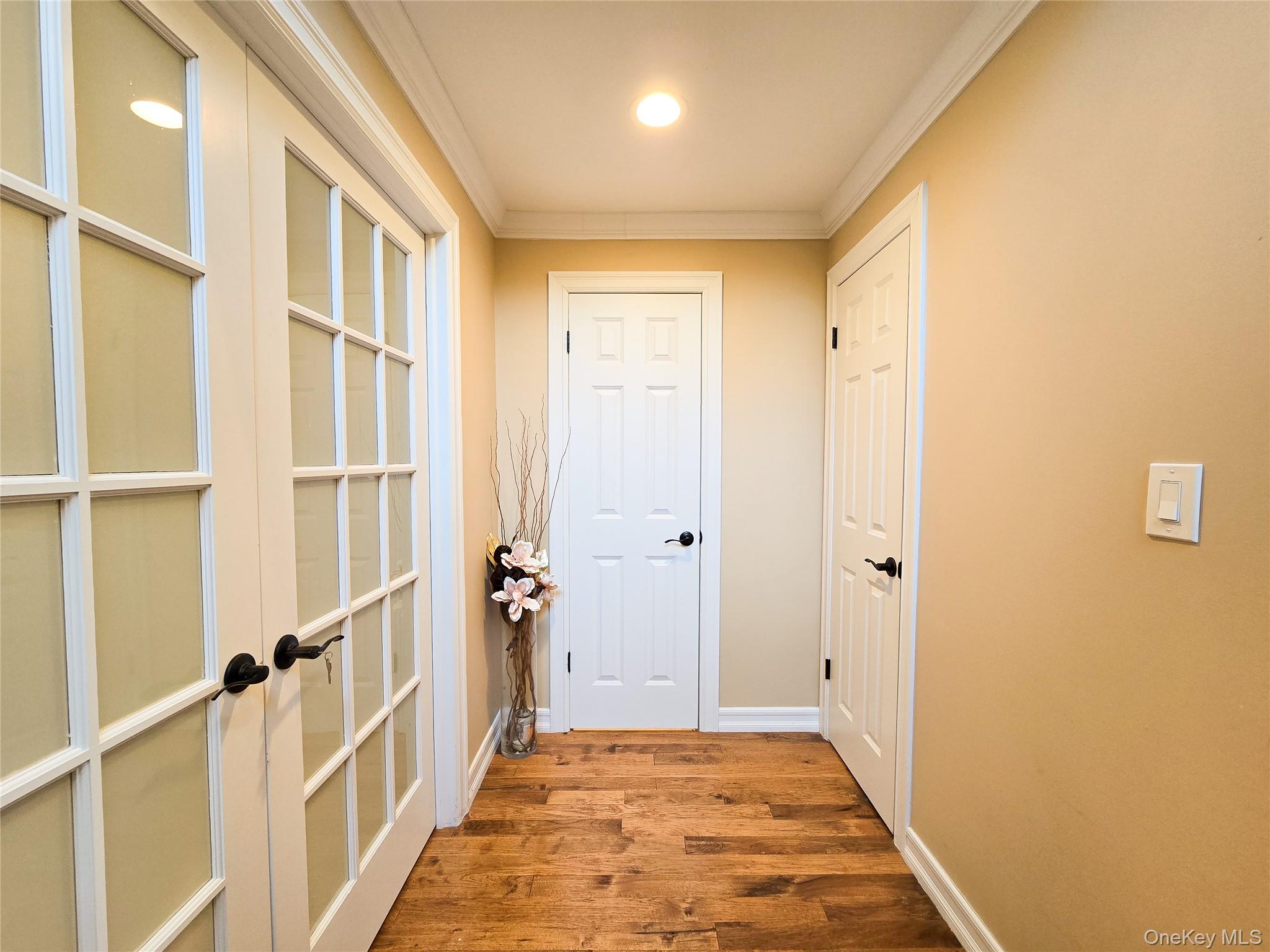 #6 photo, 54 Acorn Ponds Drive, Roslyn , NY 11576