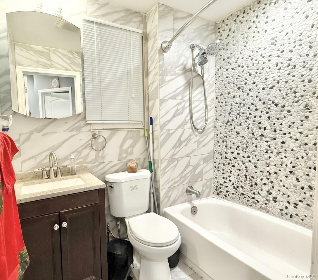 #16 photo, 116-29 166TH Street, Saint Albans , NY 11434