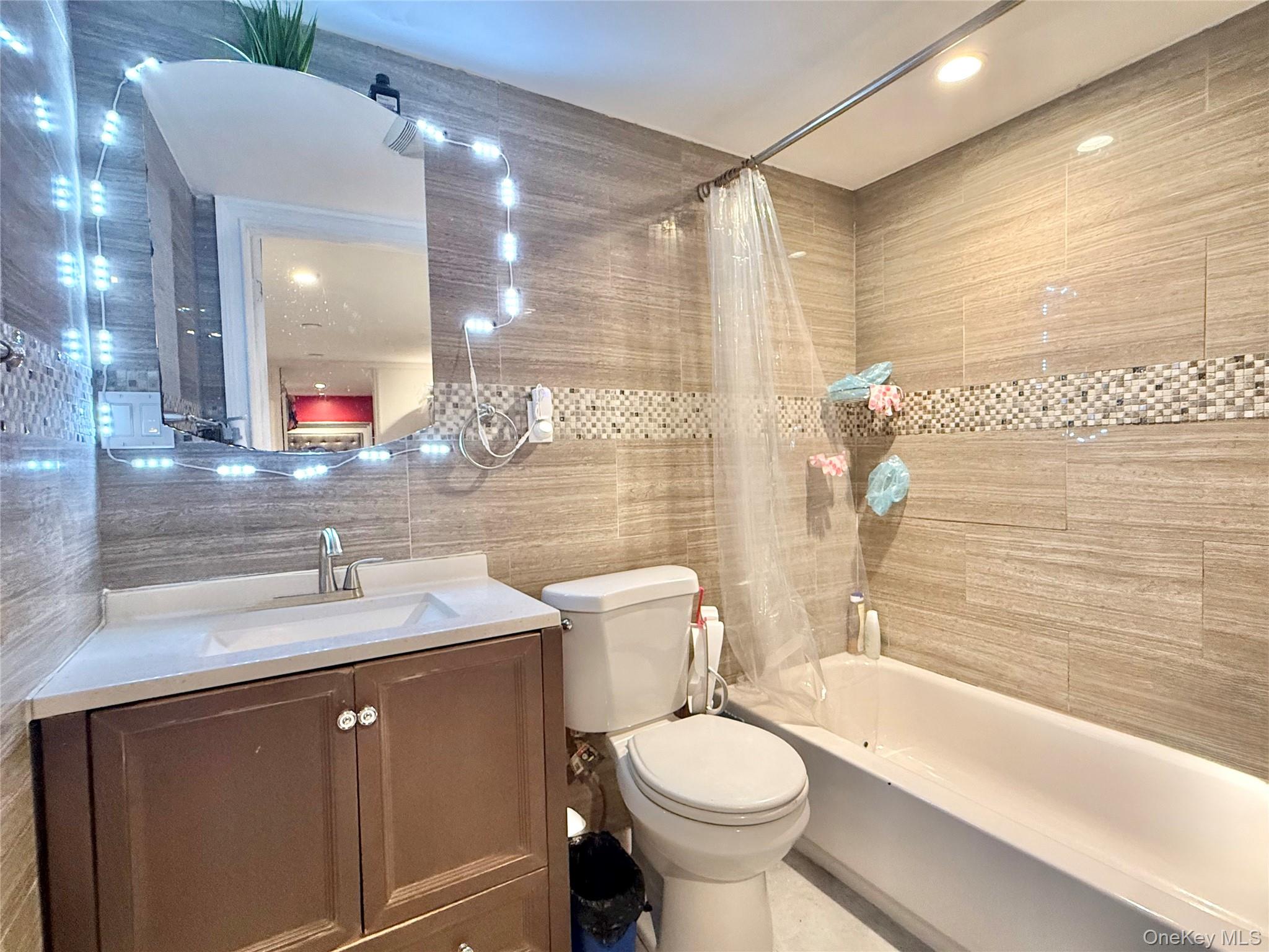 #17 photo, 116-29 166TH Street, Saint Albans , NY 11434