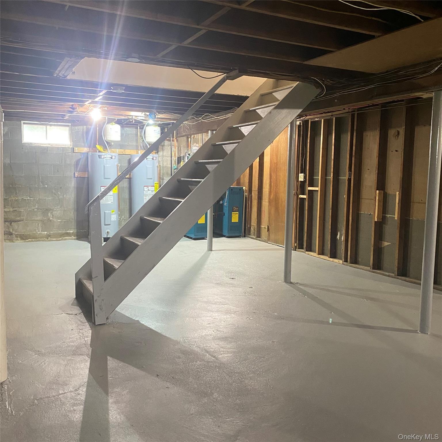 #17 photo, 282 Laurel Road, 롱 아일랜드 East Northport , NY 11731