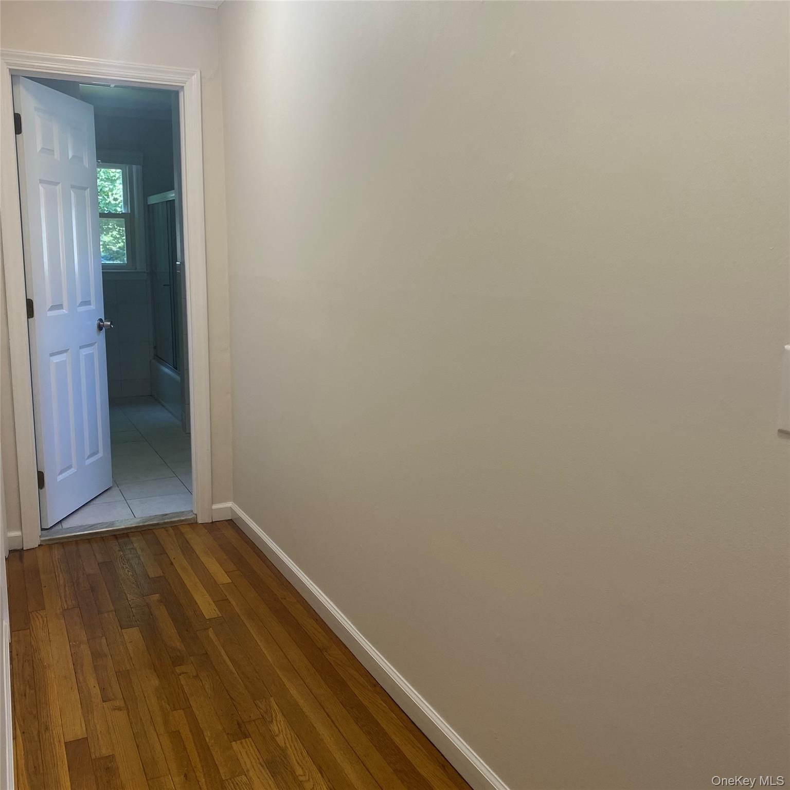 #9 photo, 282 Laurel Road, 롱 아일랜드 East Northport , NY 11731