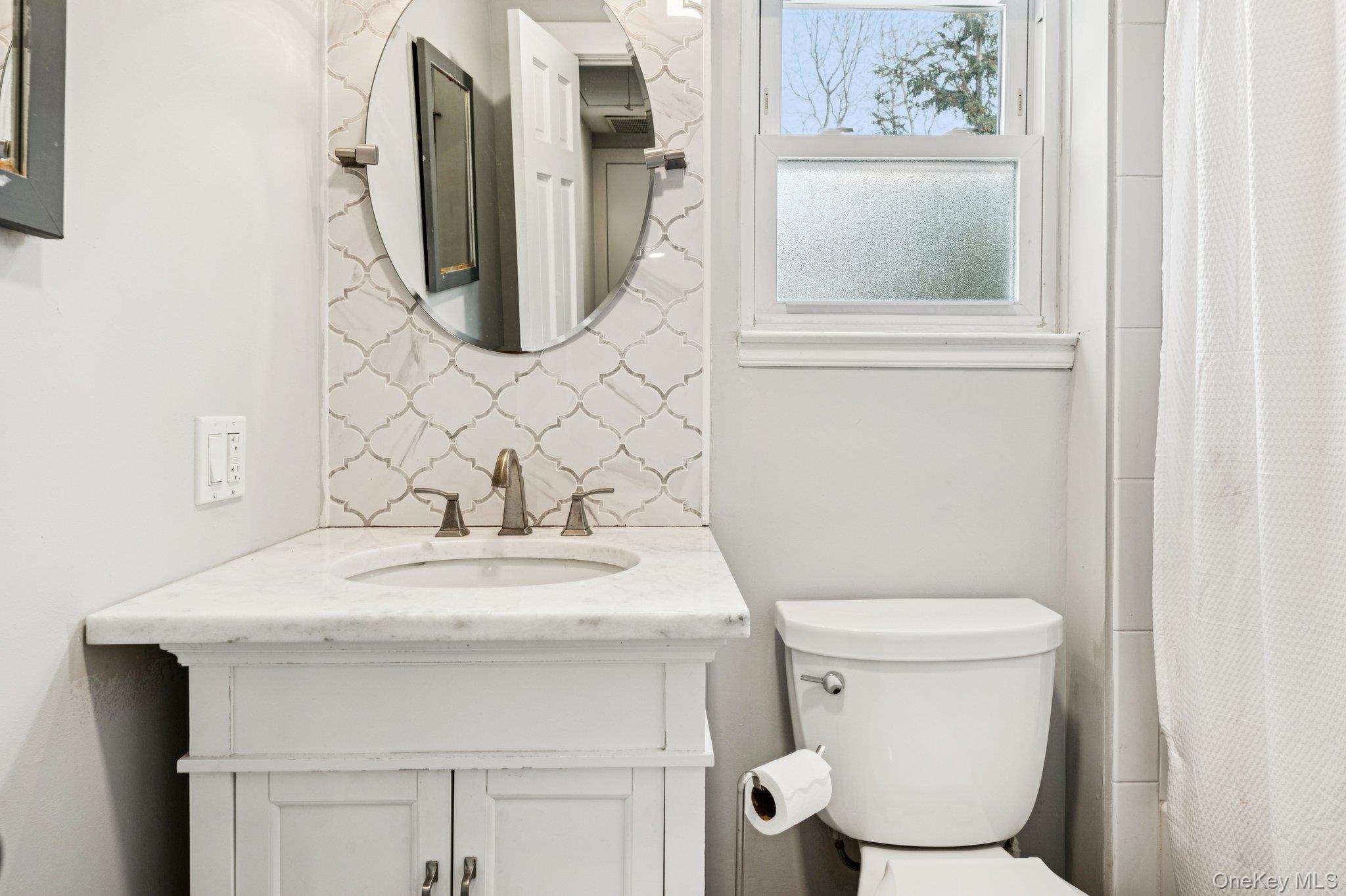 #10 photo, 2 Oak Street, サフォーク郡 Smithtown , NY 11787