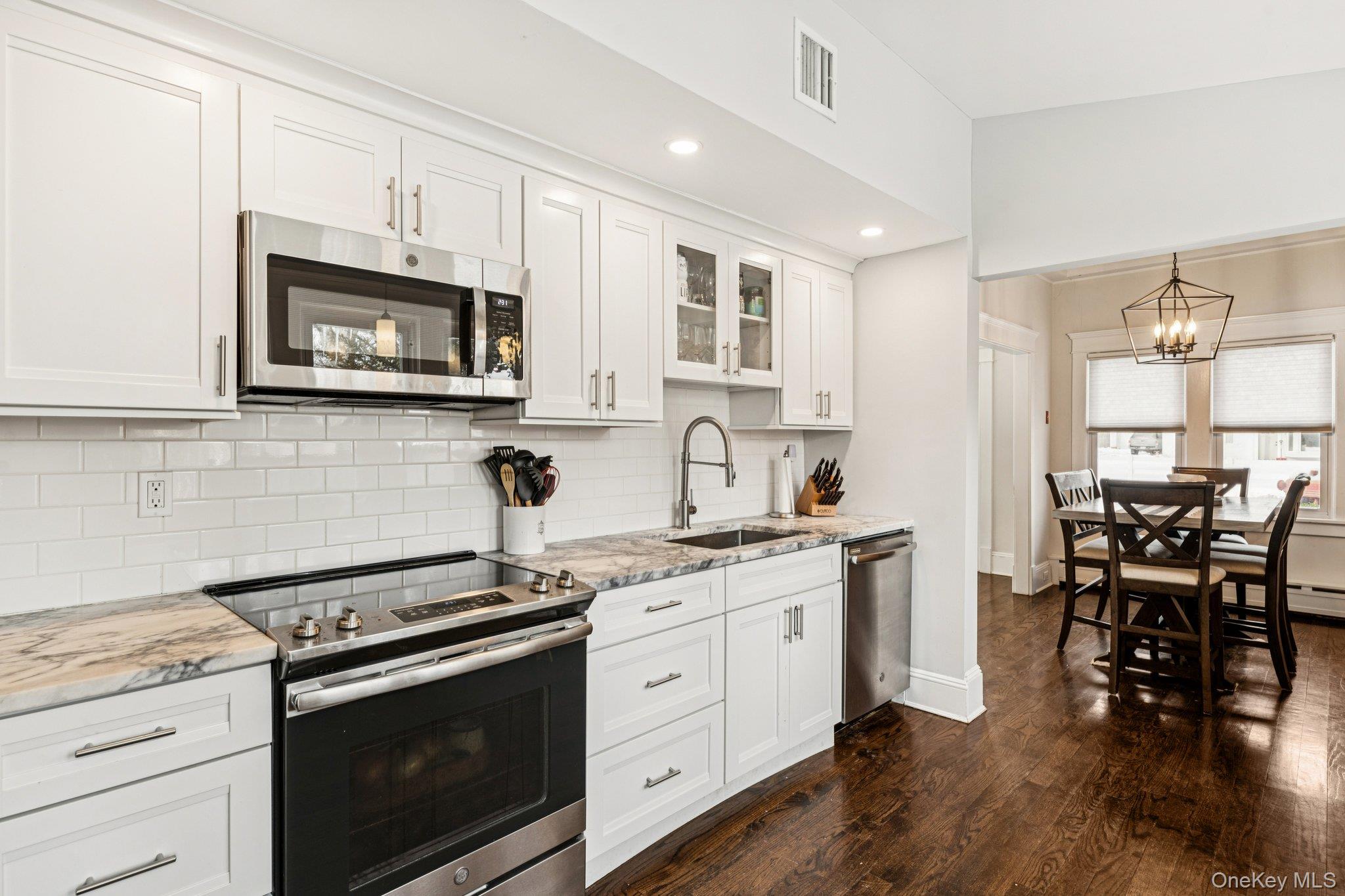 #9 photo, 2 Oak Street, サフォーク郡 Smithtown , NY 11787