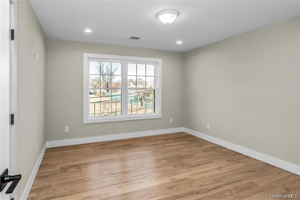 #19 photo, 2510 Haff Avenue, नासाउ काउंटी North Bellmore , NY 11710