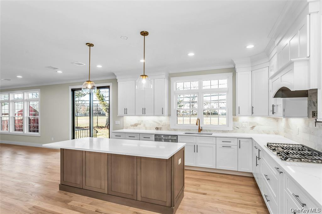 #4 photo, 2510 Haff Avenue, नासाउ काउंटी North Bellmore , NY 11710