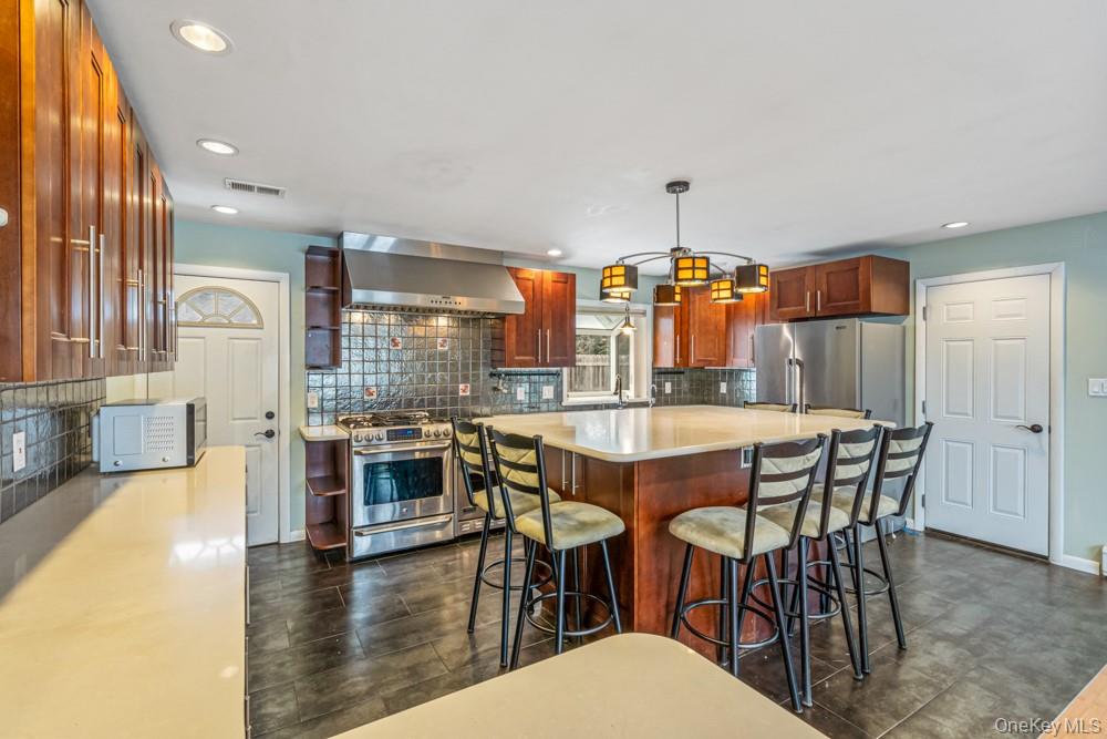 #5 photo, 1 Virginia Road, Syosset , NY 11791