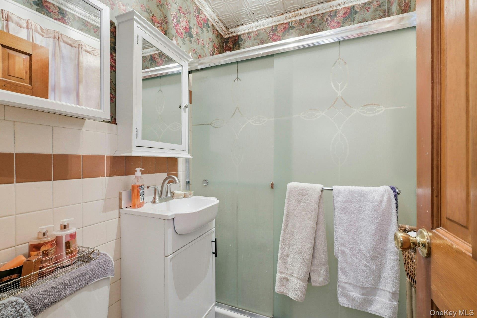 #15 photo, 22 W 12th Street, Huntington Station , NY 11746