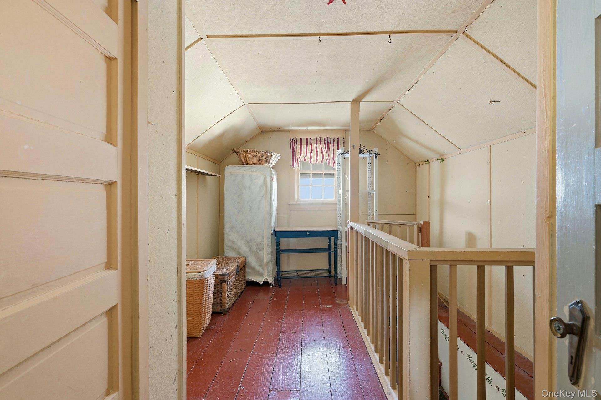 #19 photo, 22 W 12th Street, Huntington Station , NY 11746