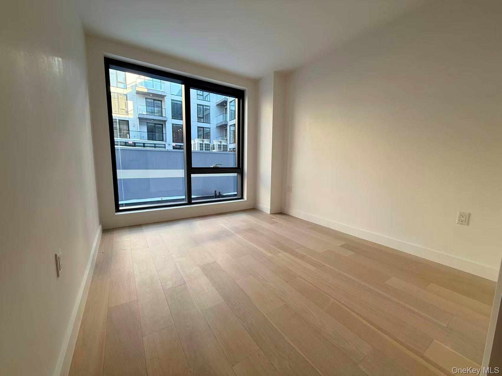 #6 photo, 14449 Northern Boulevard, クイーンズ区 Flushing , NY 11354