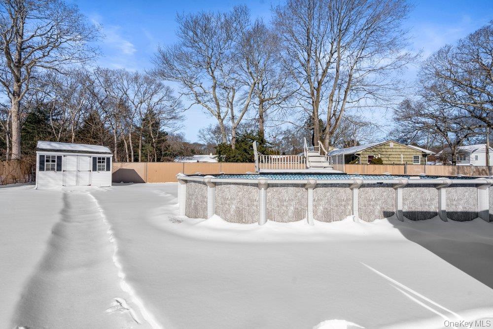 #20 photo, 105 Greenport Avenue, サフォーク郡 Medford , NY 11763