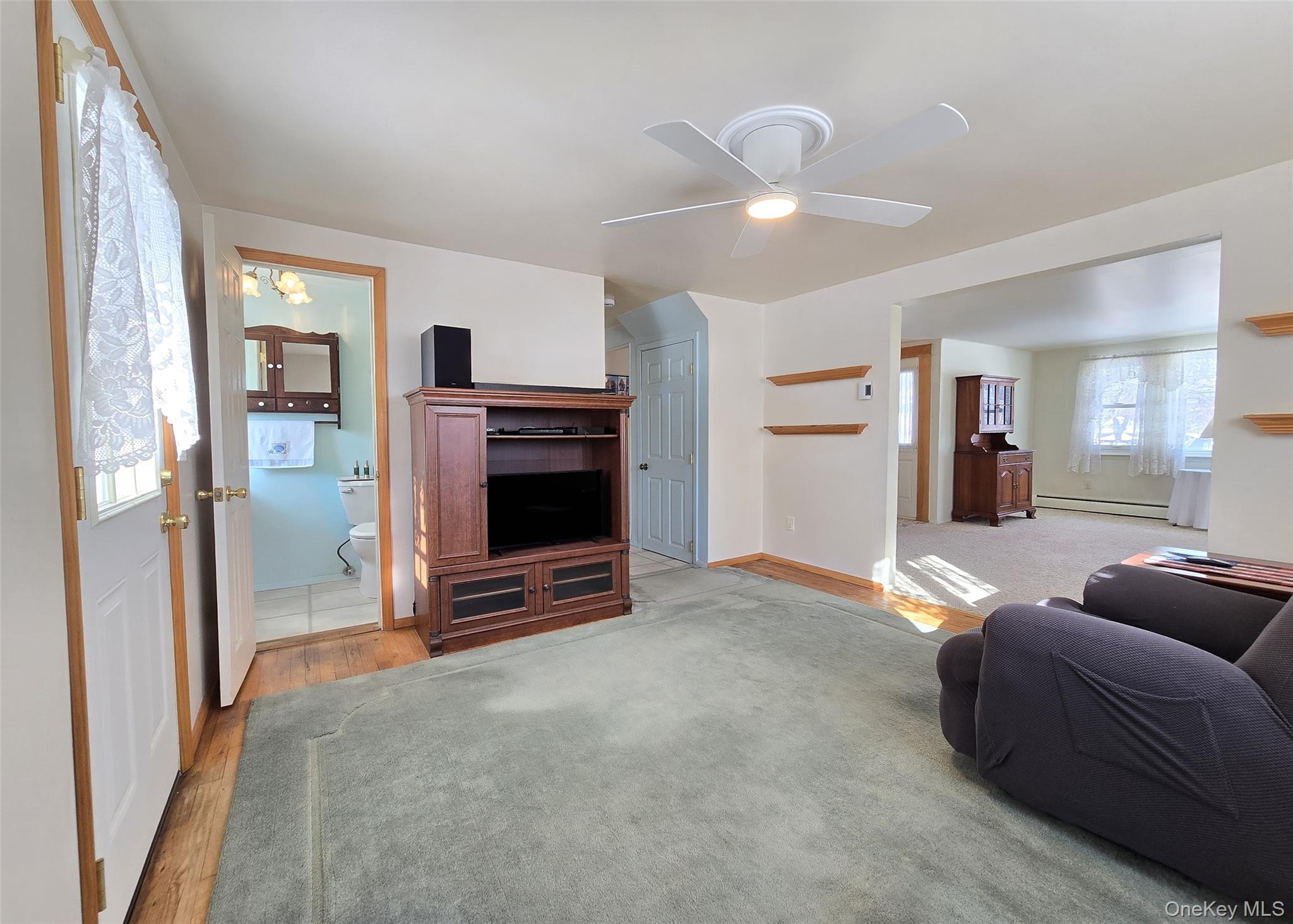 #4 photo, 12 Galaxie Lane, サフォーク郡 Selden , NY 11784