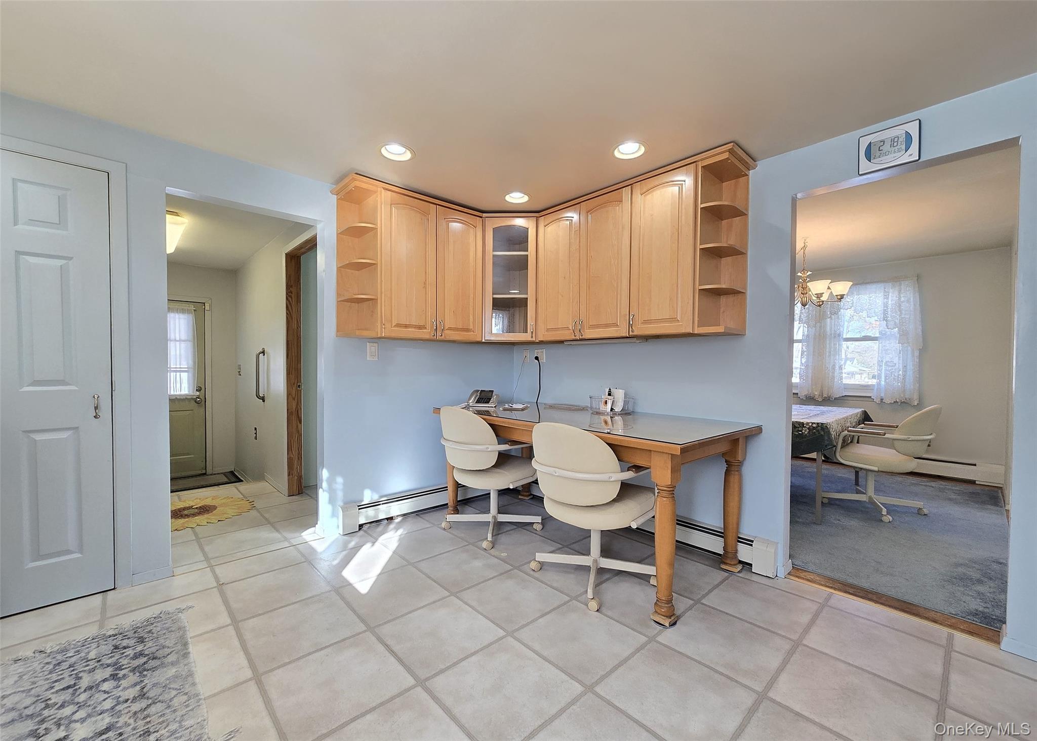 #8 photo, 12 Galaxie Lane, サフォーク郡 Selden , NY 11784