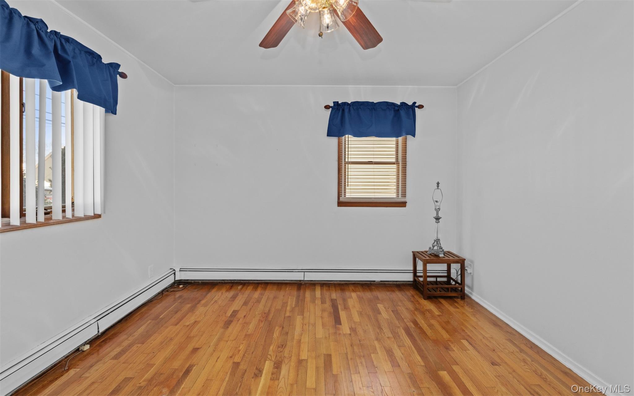 #12 photo, 1860 Maurice Avenue, নাসাউ কাউন্টি East Meadow , NY 11554