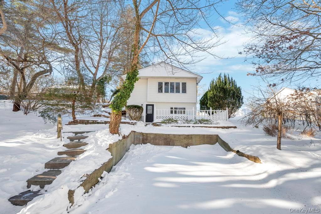 #2 photo, 435 Echo Avenue, সাফোক কাউন্টি Sound Beach , NY 11789