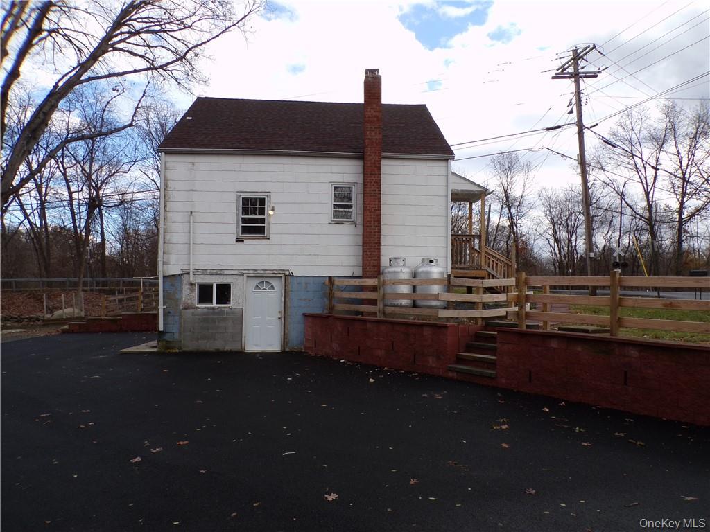 #4 photo, 2 Mertes Lane, New Windsor , NY 12553