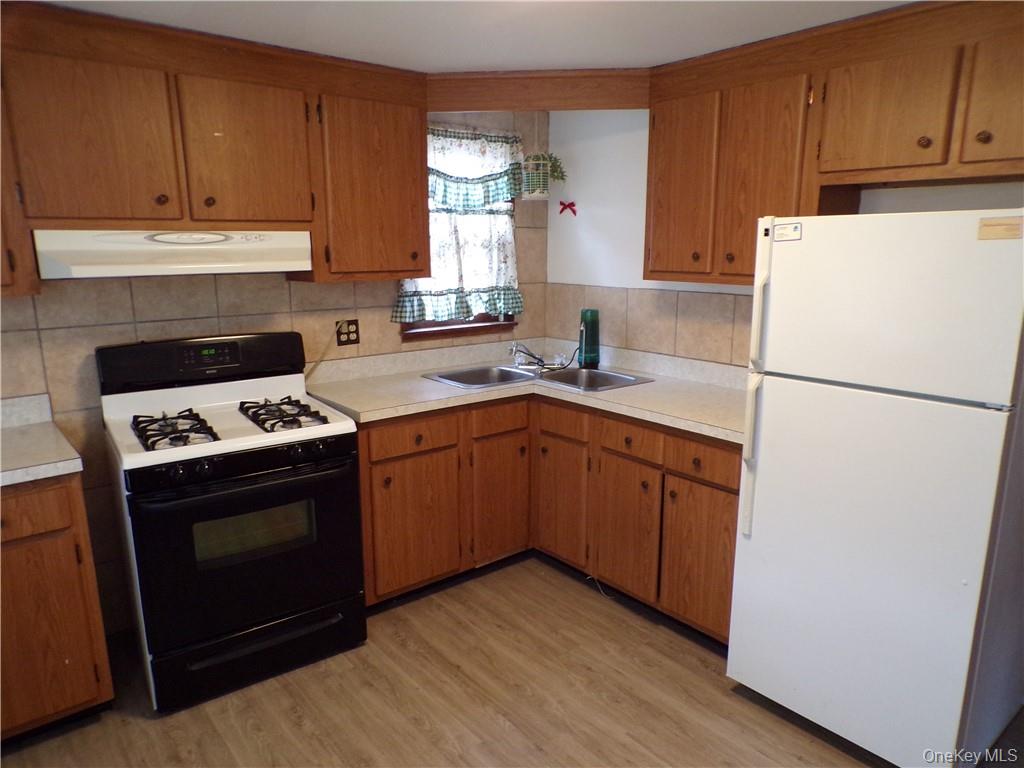 #9 photo, 2 Mertes Lane, New Windsor , NY 12553