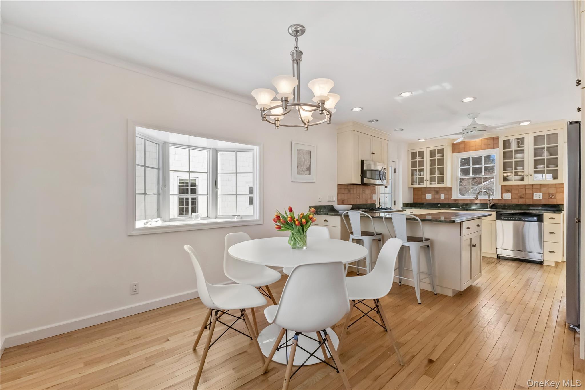 #14 photo, 53 Oak Avenue, Larchmont , NY 10538