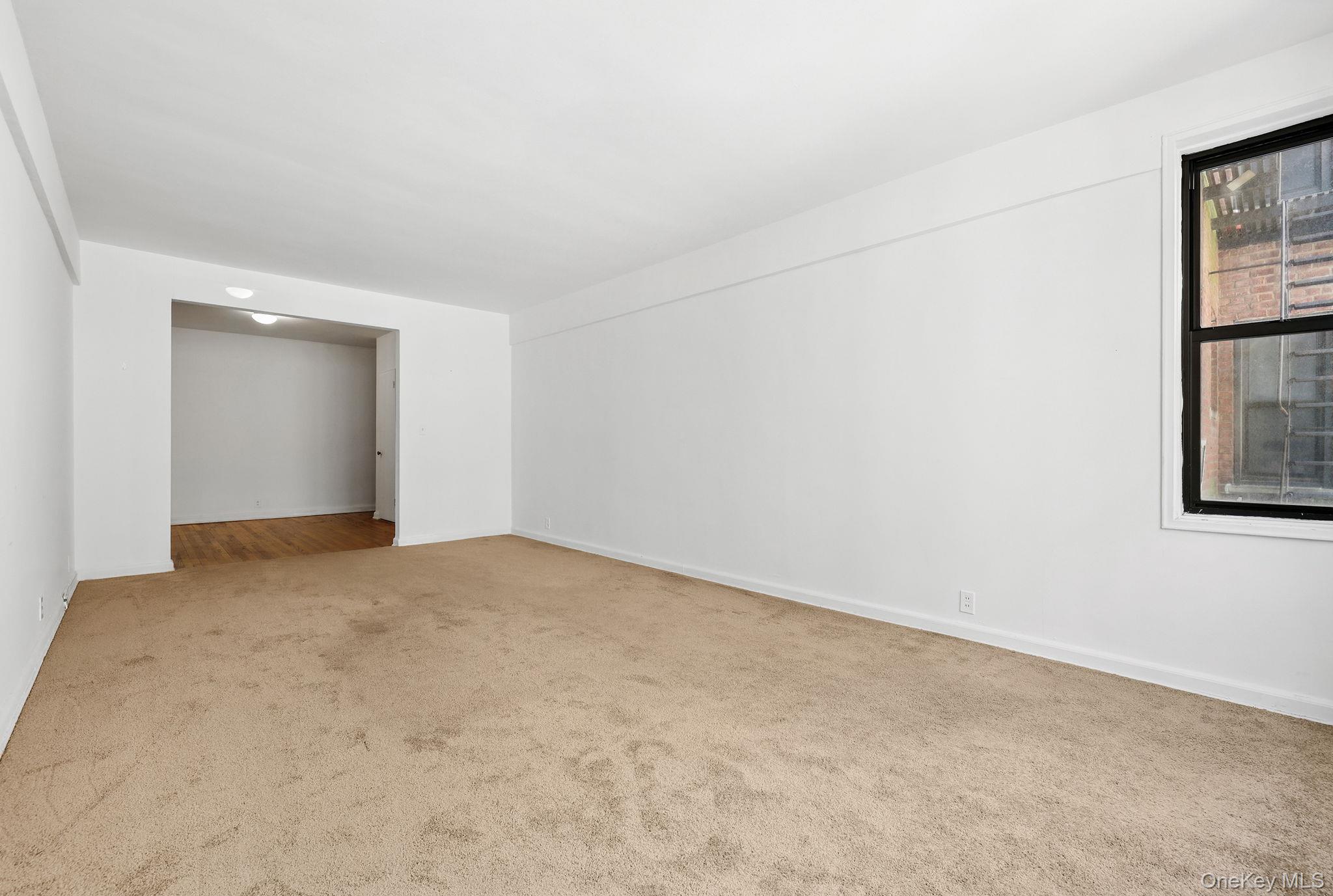 #18 photo, 10 North Broadway, White Plains , NY 10601