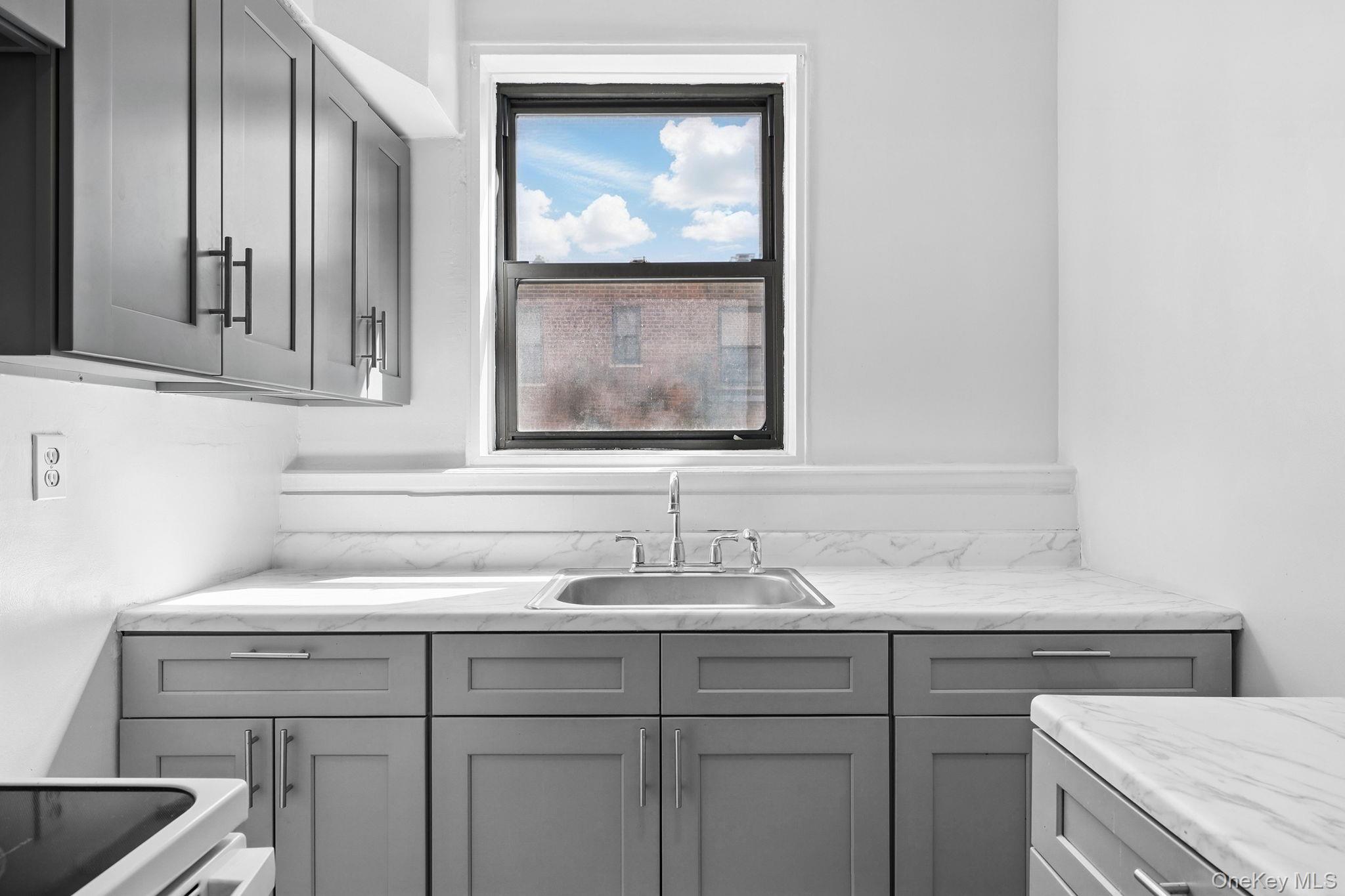 #6 photo, 10 North Broadway, White Plains , NY 10601