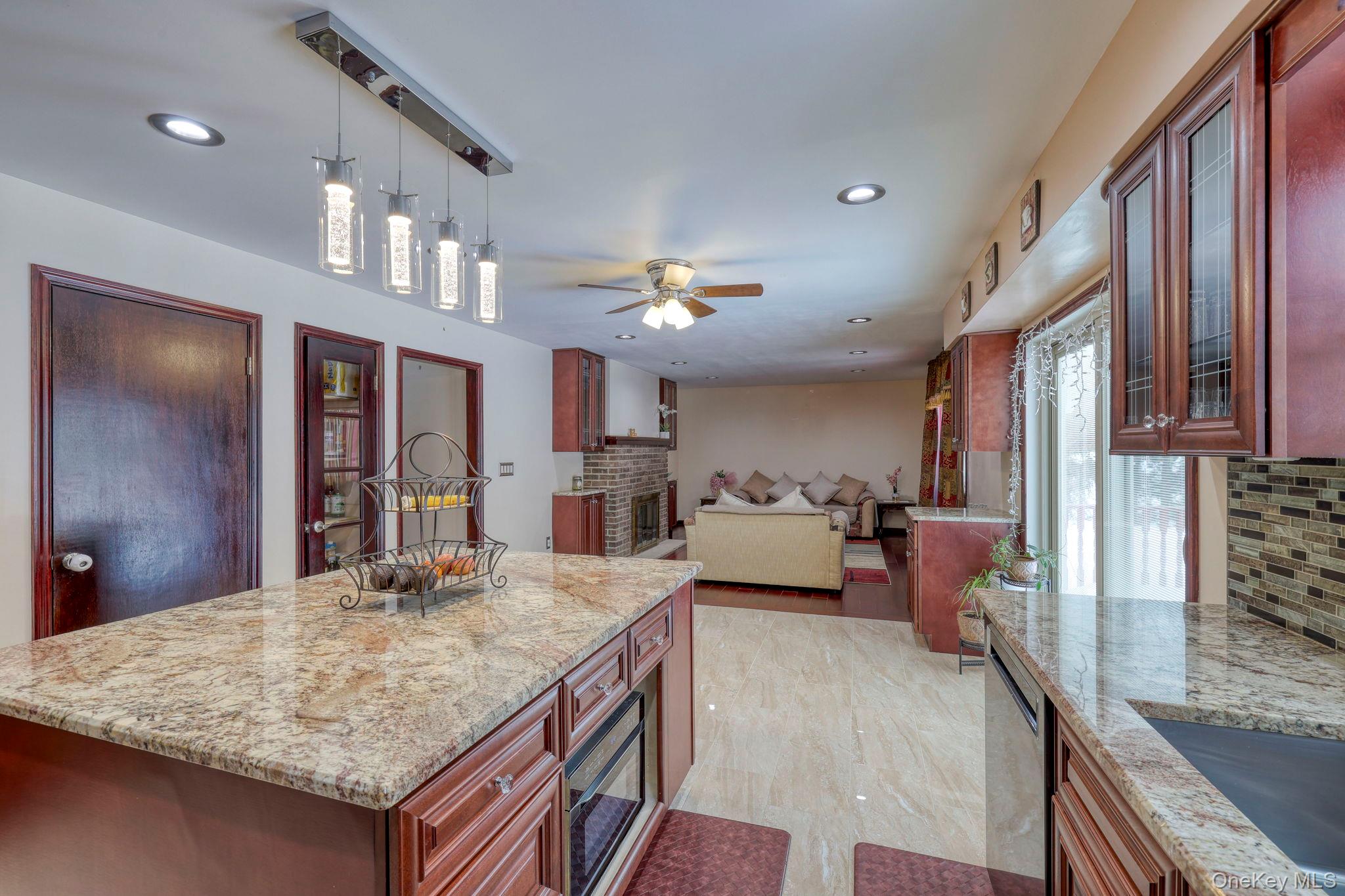 #7 photo, 12 Nob Hill, Poughkeepsie , NY 12603