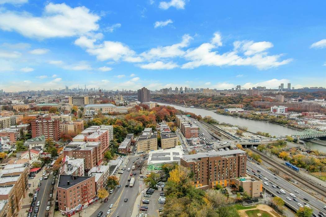 #2 photo, 1 Fordham Hill Oval, University Heights , NY 10468