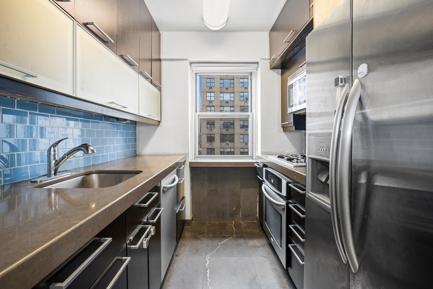 #7 photo, 333 E 46TH Street, マンハッタン Turtle Bay , NY 10017